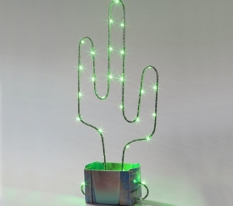 Valgustatud kaunistus „Kaktus“ (42 cm)